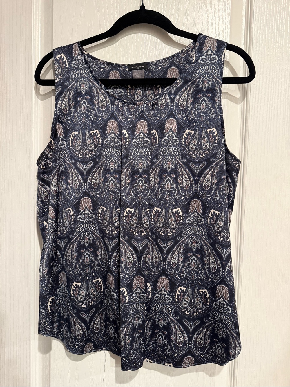 Ann Taylor Navy and Cream Paisley Sleeveless Camisole